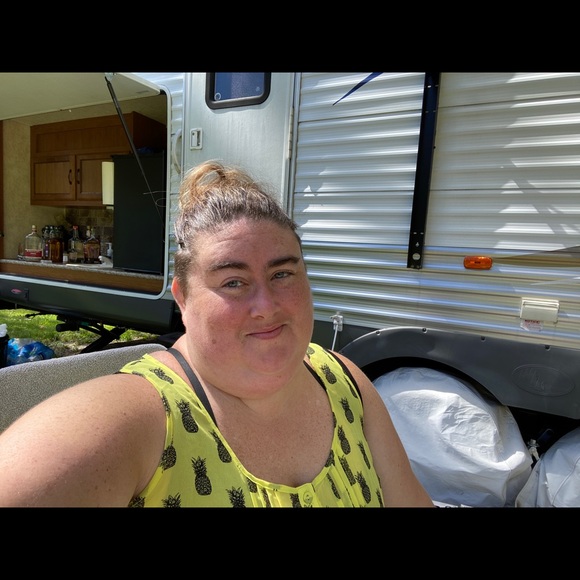 Meet your Posher, Melissa - Picture 3 of 7